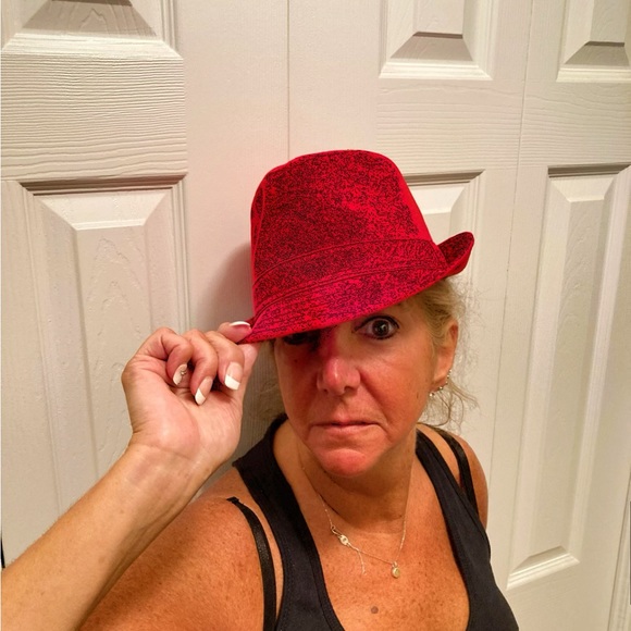 Meet your Posher, Posh - Picture 2 of 4